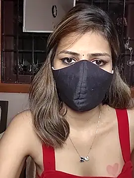 Isha Sax online show from February 2026 07:47:01 PM