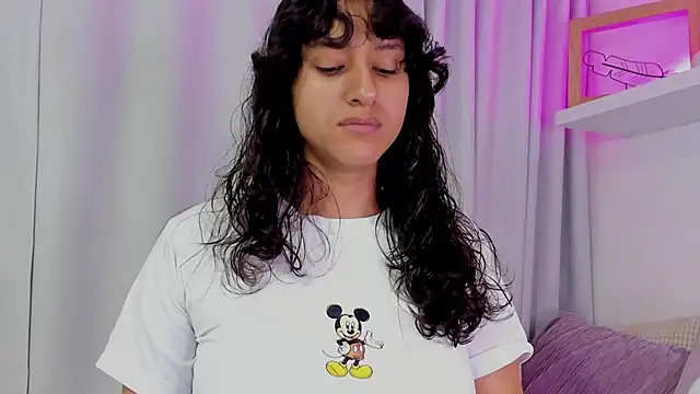 niia7 online show from February 2026 07:38:01 PM