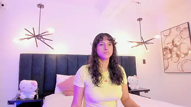 niia7 online show from December 2025 07:38:01 PM