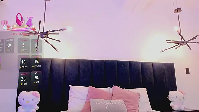 niia7 online show from October 2025 07:37:02 PM