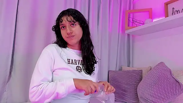 niia7 online show from February 2026 07:46:01 PM