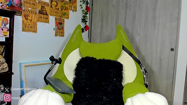 sammy devinne online show from October 2025 08:17:02 PM