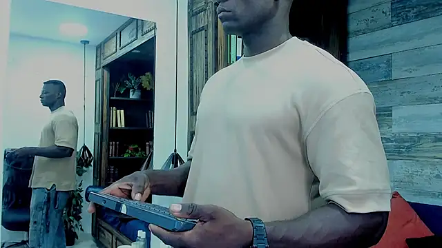 Snapshot of MarcusBlack_ chatting on November 2025 11:43:02 AM MarcusBlack online show from November 2025 11:43:02 AM