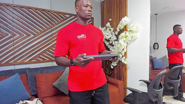 MarcusBlack  online show from April 2026 11:44:01 AM