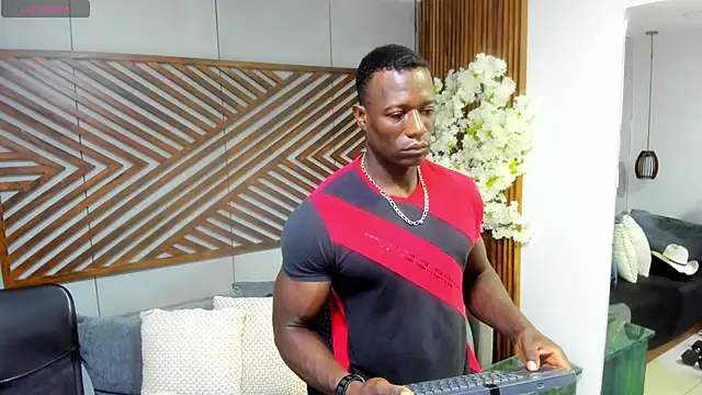 Snapshot of MarcusBlack_ chatting on October 2025 11:44:02 AM MarcusBlack online show from October 2025 11:44:02 AM