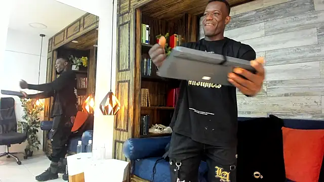 Snapshot of MarcusBlack_ chatting on December 2025 11:56:02 AM MarcusBlack online show from December 2025 11:56:02 AM