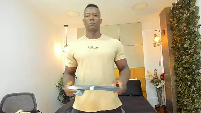 MarcusBlack  online show from January 2026 12:00:01 PM