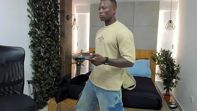 MarcusBlack  online show from April 2026 01:01:02 PM