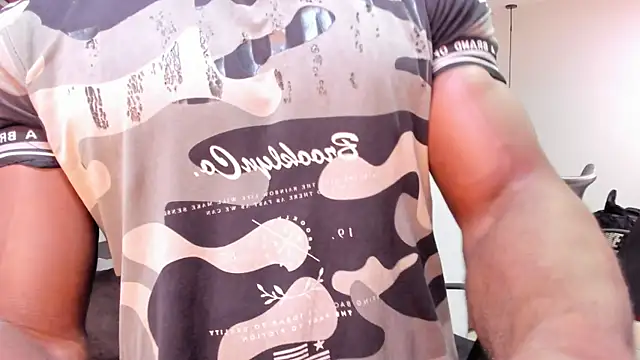 Snapshot of MarcusBlack_ chatting on November 2025 11:36:02 AM MarcusBlack online show from November 2025 11:36:02 AM