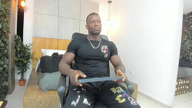 Snapshot of MarcusBlack_ chatting on September 2025 09:31:01 AM MarcusBlack online show from September 2025 09:31:01 AM