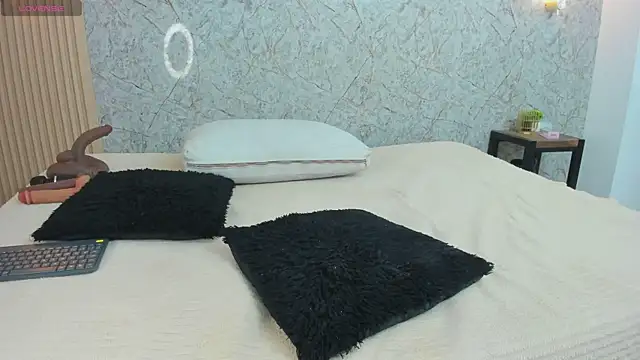 Antonella west online show from May 2026 09:33:02 PM