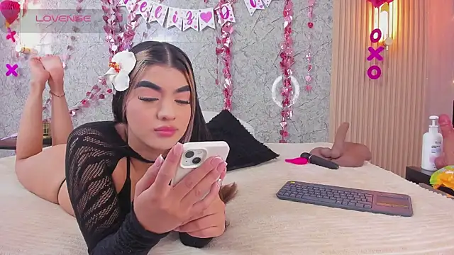 Antonella west online show from February 2026 09:03:02 PM