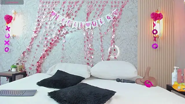 Antonella west online show from February 2026 09:45:01 PM