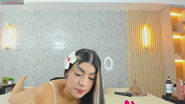 Antonella west online show from April 2026 10:11:02 PM