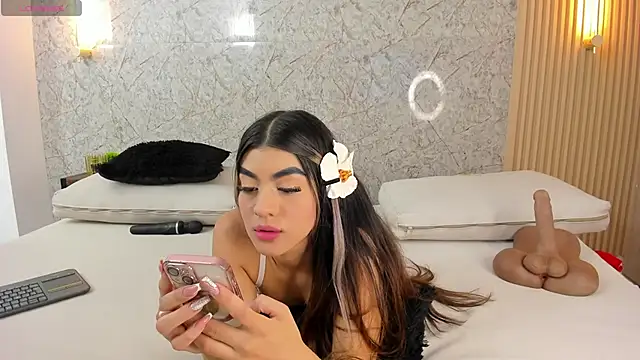 Snapshot of Antonella_west chatting on October 2025 07:44:01 PM Antonella west online show from October 2025 07:44:01 PM