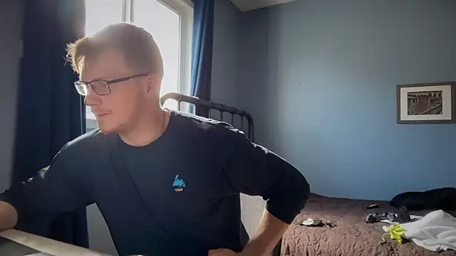 lustylyndon online show from May 2026 04:45:01 PM