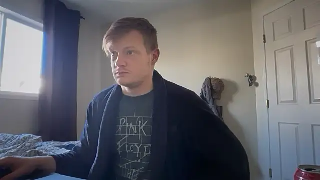 lustylyndon online show from March 2026 04:40:01 PM