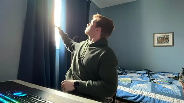 lustylyndon online show from April 2026 03:07:02 PM