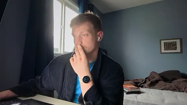 lustylyndon online show from April 2026 07:09:01 PM