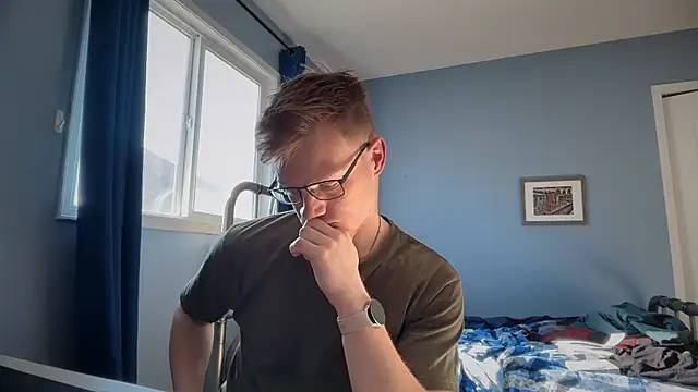 lustylyndon online show from May 2026 03:17:02 PM