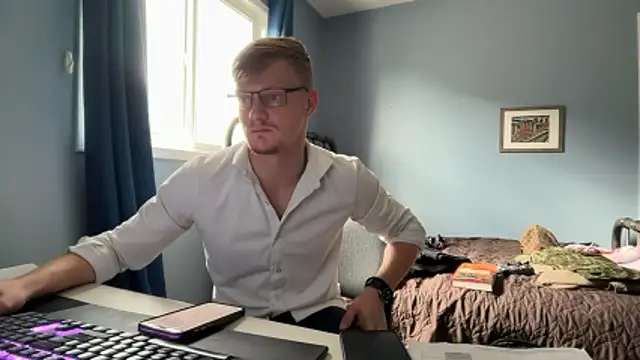 lustylyndon online show from June 2026 02:51:01 PM