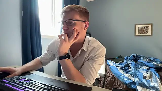 lustylyndon online show from May 2026 03:21:01 PM