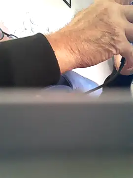 Vince072 online show from October 2025 06:14:02 AM