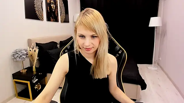 Snapshot of LindaSandy_1 chatting on November 2025 10:41:02 AM LindaSandy 1 online show from November 2025 10:41:02 AM