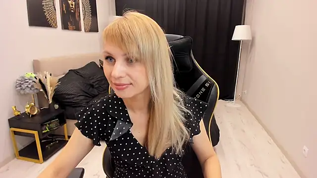 LindaSandy 1 online show from September 2025 06:08:01 AM