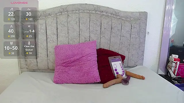 jazminslut online show from October 2025 12:55:01 AM