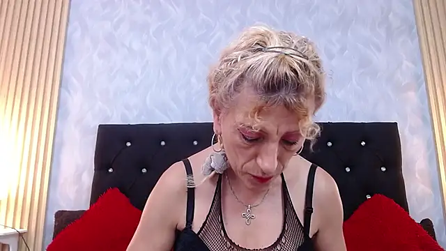 Snapshot of xandrinakarzon chatting on November 2025 07:50:01 PM xandrinakarzon online show from November 2025 07:50:01 PM