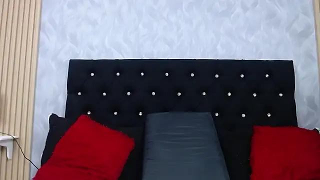 Snapshot of xandrinakarzon chatting on November 2025 08:03:02 PM xandrinakarzon online show from November 2025 08:03:02 PM