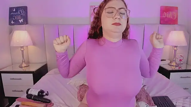 lizy portman online show from November 2025 09:07:02 PM