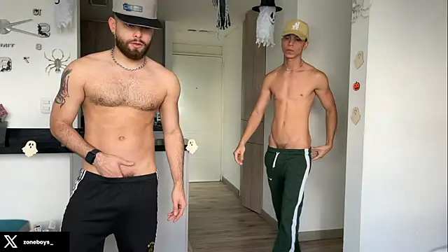 Snapshot of zoneboys chatting on October 2025 09:26:01 PM zoneboys online show from October 2025 09:26:01 PM