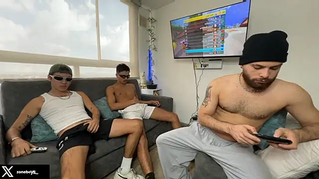 zoneboys online show from December 2025 09:17:02 PM