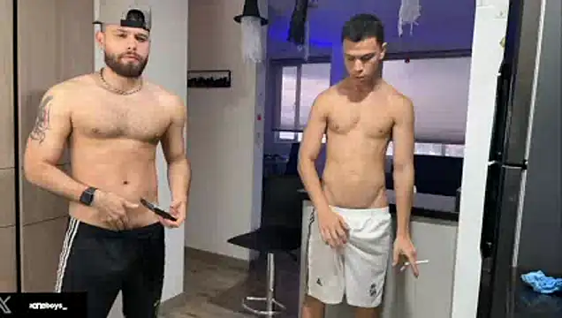 Snapshot of zoneboys chatting on October 2025 10:10:01 PM zoneboys online show from October 2025 10:10:01 PM