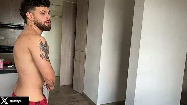 Snapshot of zoneboys chatting on June 2026 08:25:02 PM zoneboys online show from June 2026 08:25:02 PM