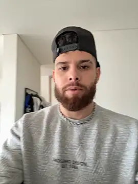 Snapshot of zoneboys chatting on September 2025 07:38:01 PM zoneboys online show from September 2025 07:38:01 PM