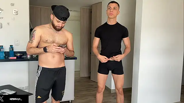 Snapshot of zoneboys chatting on September 2025 08:03:02 PM zoneboys online show from September 2025 08:03:02 PM