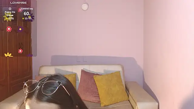 alesiamoore online show from February 2026 12:59:02 PM