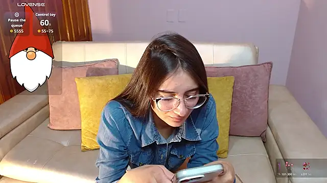 alesiamoore online show from December 2025 03:06:02 PM