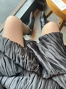 xiaoyuan01 online show from November 2025 01:21:02 AM