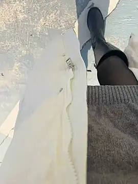 xiaoyuan01 online show from January 2026 02:07:01 AM