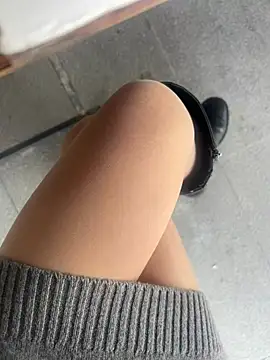 xiaoyuan01 online show from March 2026 02:27:01 AM