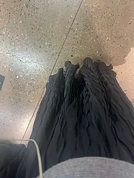 xiaoyuan01 online show from October 2025 01:50:01 AM