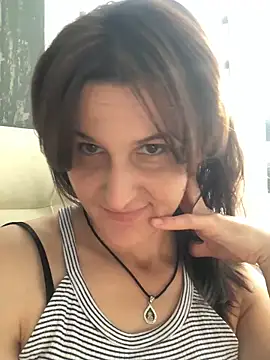 NikaSwan2831 online show from October 2025 12:04:01 PM