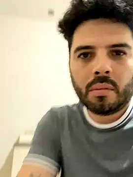 Snapshot of uto857 chatting on November 2025 10:42:01 PM uto857 online show from November 2025 10:42:01 PM