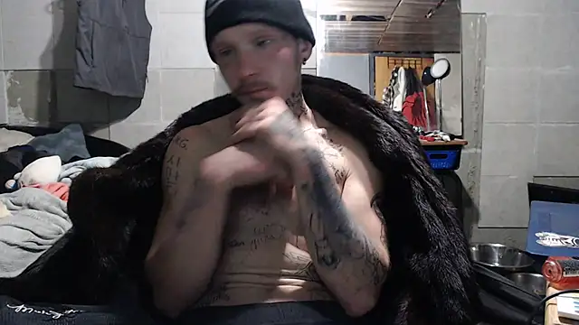 Snapshot of mastertrap chatting on November 2025 07:56:01 AM mastertrap online show from November 2025 07:56:01 AM