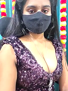 Snapshot of Aanya_hotty chatting on November 2025 05:24:01 PM Aanya hotty online show from November 2025 05:24:01 PM