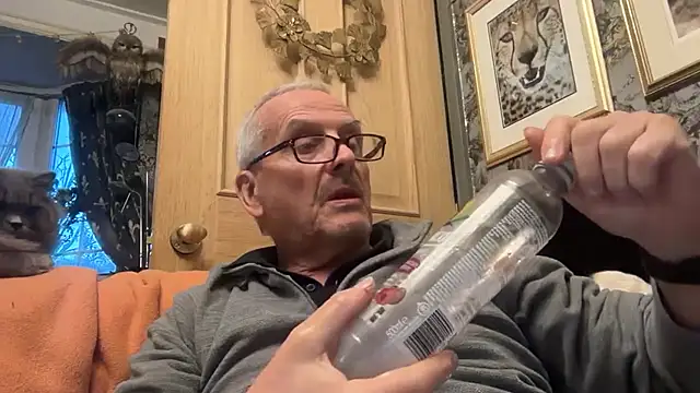 poggles online show from December 2025 04:09:02 PM